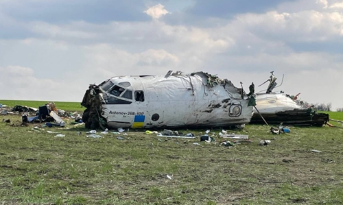 Ukraine: Rơi máy bay vận tải do vương dây điện, ít nhất 1 người thiệt mạng